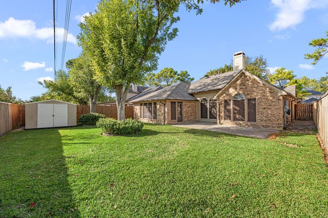 17219 Crown Meadow Court, Houston, TX 77095