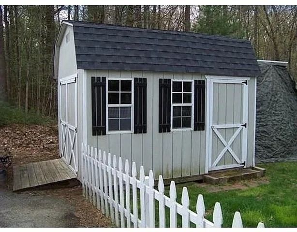139 Martin Rd, Douglas, MA 01516