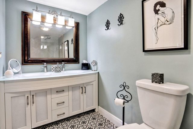 1170 N Federal Highway 411, Fort Lauderdale, FL 33304