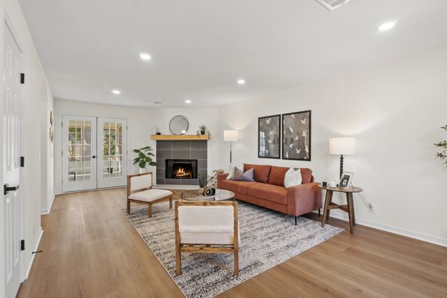 809 Dresden Ct, Antioch, TN 37013