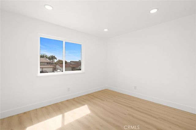 17081 Pleasant, Huntington Beach, CA 92649