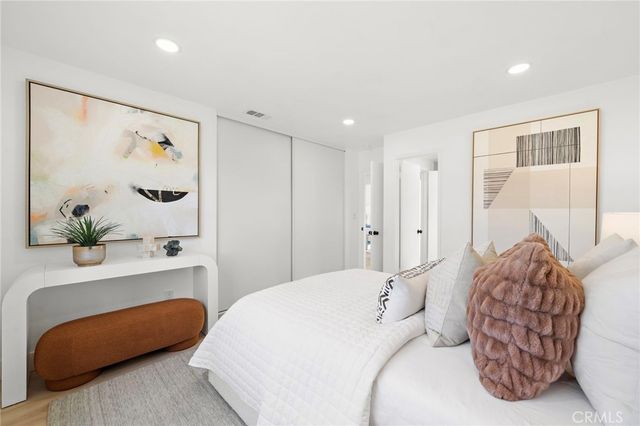 17081 Pleasant, Huntington Beach, CA 92649