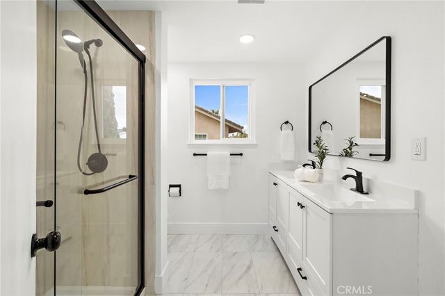 17081 Pleasant, Huntington Beach, CA 92649