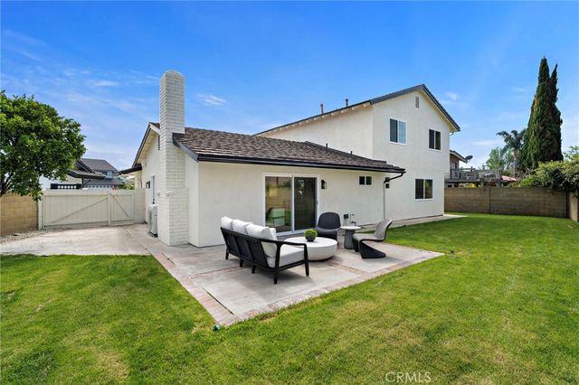 17081 Pleasant, Huntington Beach, CA 92649