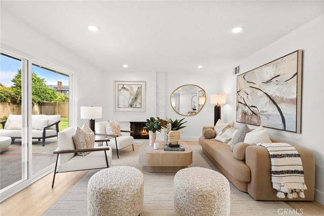 17081 Pleasant, Huntington Beach, CA 92649