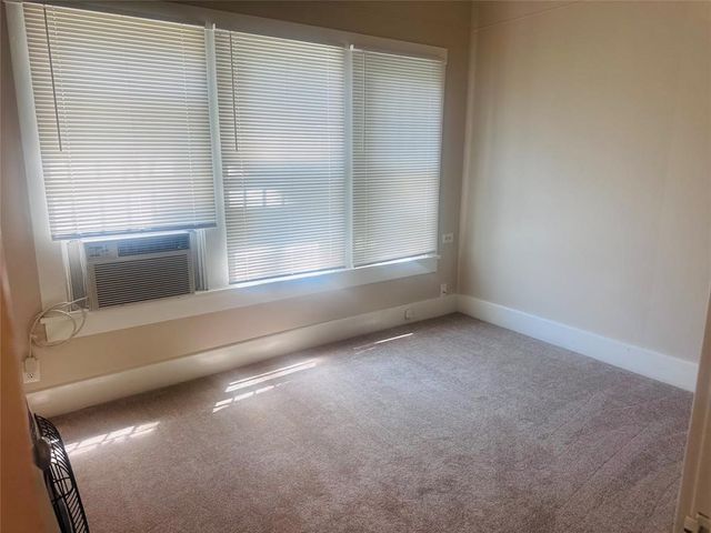 900 W Sears Street, Denison, TX 75020