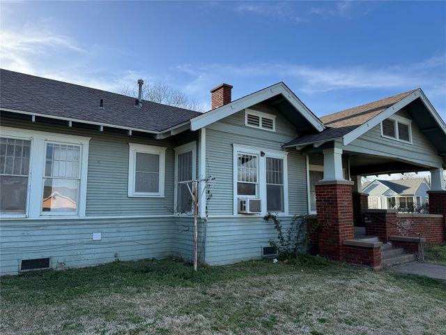 900 W Sears Street, Denison, TX 75020
