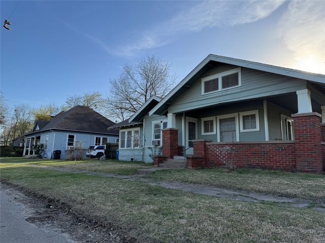 900 W Sears Street, Denison, TX 75020