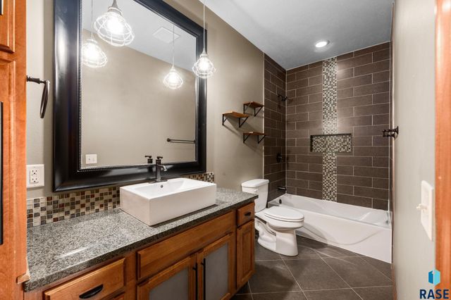 4113 W 88th St Street, Sioux Falls, SD 57108