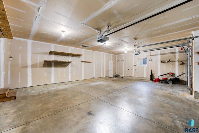 4113 W 88th St Street, Sioux Falls, SD 57108