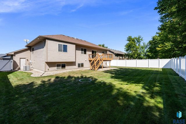 4113 W 88th St Street, Sioux Falls, SD 57108