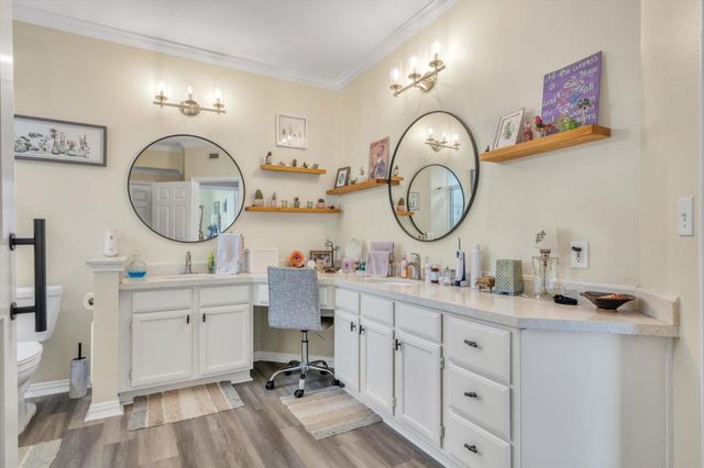 2111 Welch Street B201, Houston, TX 77019