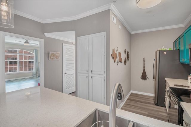 2111 Welch Street B201, Houston, TX 77019