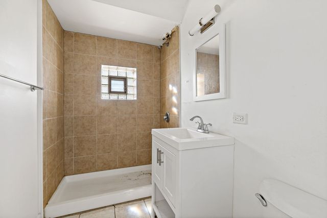 6104 S Dorchester Avenue 2S, Chicago, IL 60637