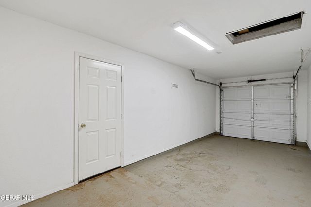 10401 Centaur Drive, El Paso, TX 79924