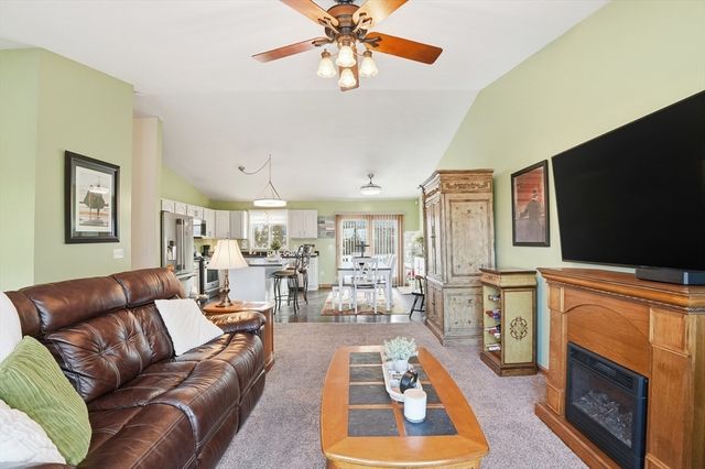 33 Warner Street, Fall River, MA 02720