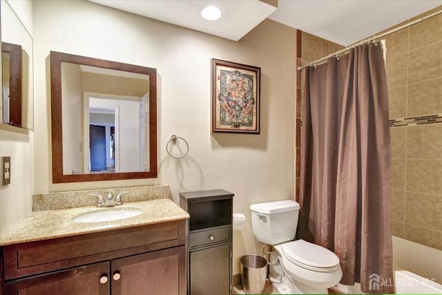 54 Lear Court, East Brunswick, NJ 08816