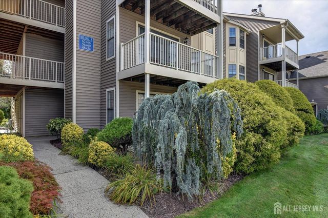 54 Lear Court, East Brunswick, NJ 08816