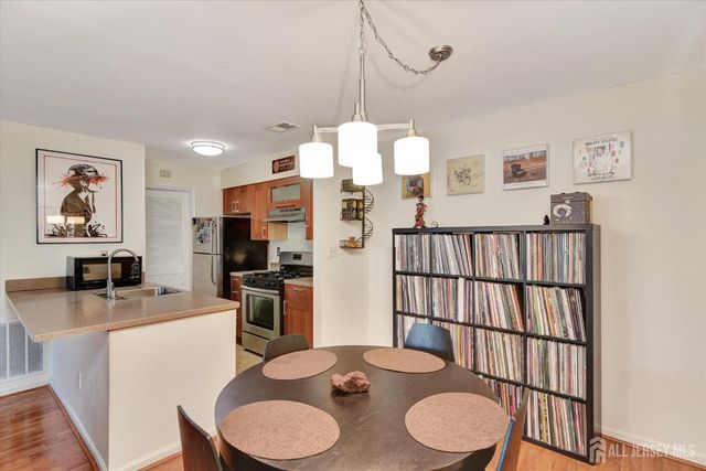 54 Lear Court, East Brunswick, NJ 08816