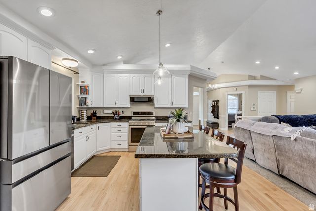 1518 E PHEASANT RUN DR, Springville, UT 84663