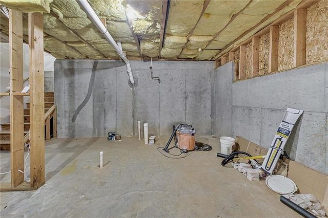 326 CANTERBURY PLACE Drive, Suwanee, GA 30024