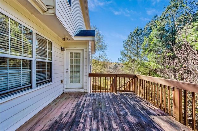 326 CANTERBURY PLACE Drive, Suwanee, GA 30024