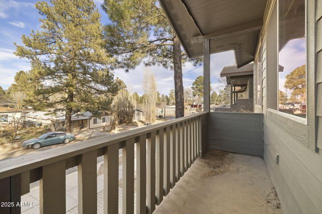 425 E Woodland Drive Drive, Flagstaff, AZ 86001
