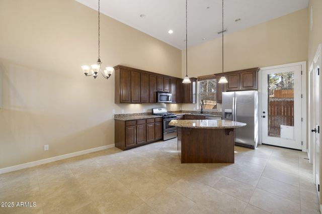 425 E Woodland Drive Drive, Flagstaff, AZ 86001