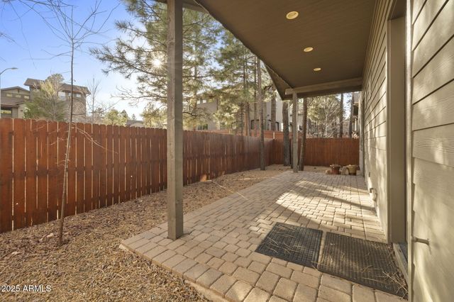 425 E Woodland Drive Drive, Flagstaff, AZ 86001