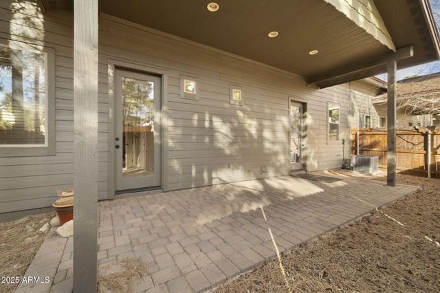 425 E Woodland Drive Drive, Flagstaff, AZ 86001