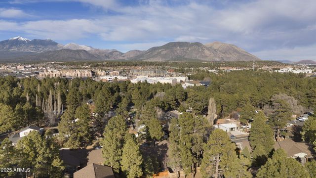 425 E Woodland Drive Drive, Flagstaff, AZ 86001