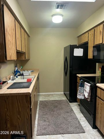 10807 W NORTHERN Avenue 107, Glendale, AZ 85307