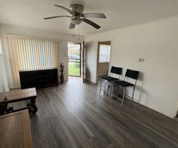 715 E 155th Court, Phoenix, IL 60426
