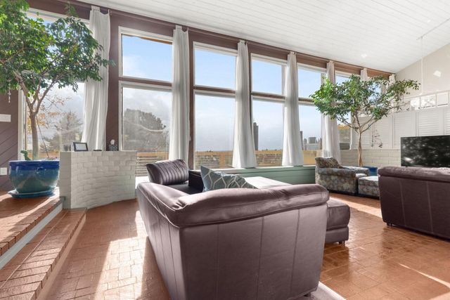 14418 Oakwood Place NE, Albuquerque, NM 87123