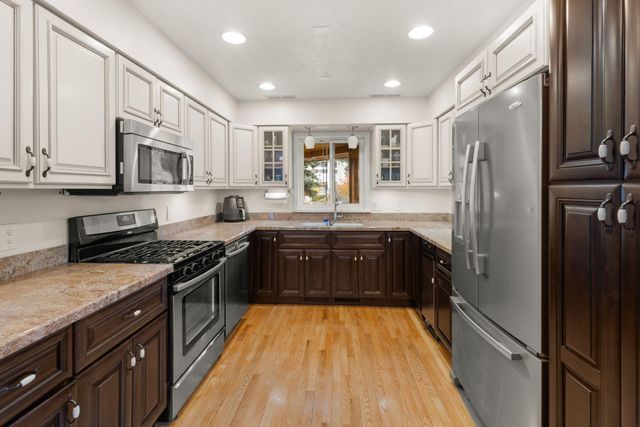 14418 Oakwood Place NE, Albuquerque, NM 87123