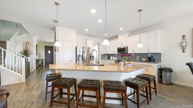 350 Colonial, Universal City, TX 78148