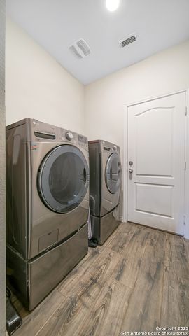 350 Colonial, Universal City, TX 78148