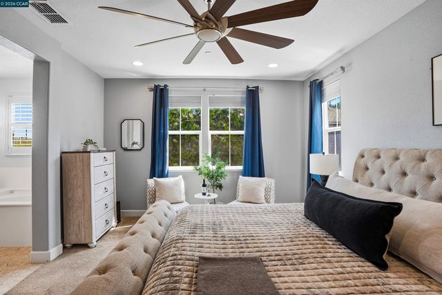 527 Falling Star Dr, Martinez, CA 94553