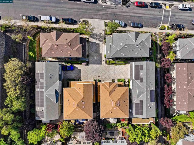 527 Falling Star Dr, Martinez, CA 94553