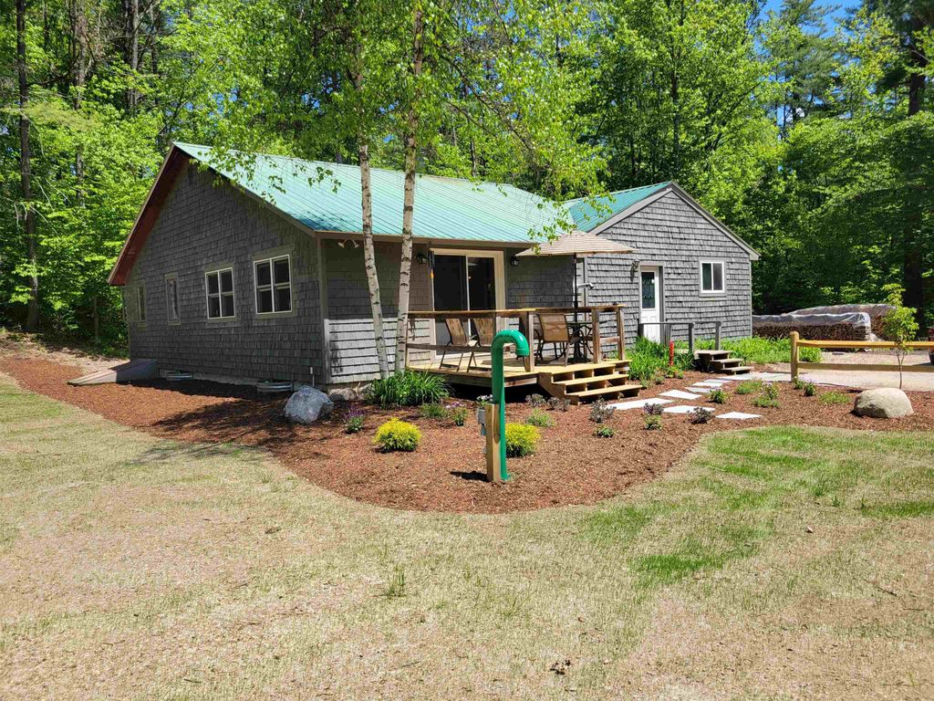 49 Tabor Circle, Albany, NH 03818
