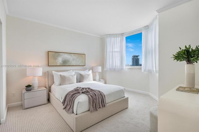 300 S Pointe Dr 1001, Miami Beach, FL 33139