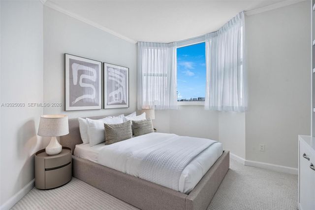 300 S Pointe Dr 1001, Miami Beach, FL 33139