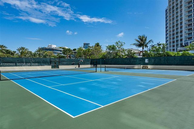 300 S Pointe Dr 1001, Miami Beach, FL 33139