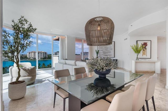 300 S Pointe Dr 1001, Miami Beach, FL 33139
