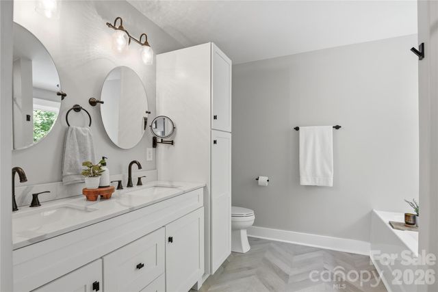 393 Wellridge Drive, Fort Mill, SC 29708