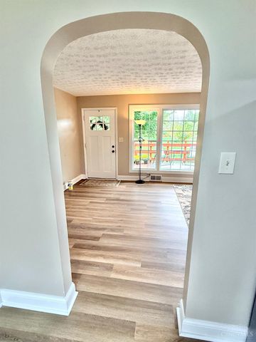 3337 Crestview Avenue, Clearcreek Twp., OH 45036