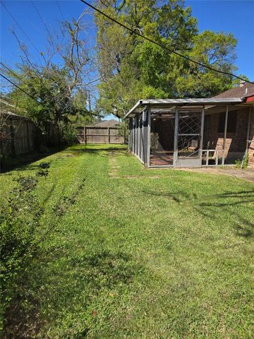 1311 Lafayette Avenue, Pasadena, TX 77502