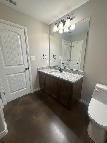 1047 Fieldstone DR, Lampasas, TX 76550