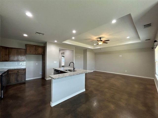 1047 Fieldstone DR, Lampasas, TX 76550