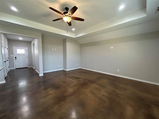 1047 Fieldstone DR, Lampasas, TX 76550